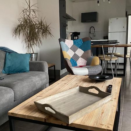Joli Appartement 50 M2 Classe 3 Etoiles Avec Terrasse Et Jardin La Rochelle  Exterior foto