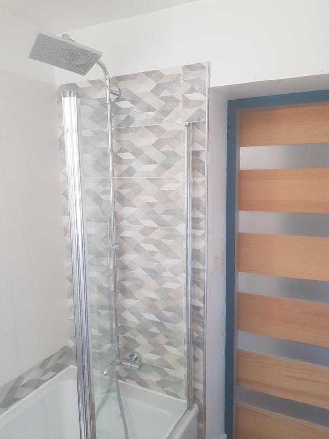 Joli Appartement 50 M2 Classe 3 Etoiles Avec Terrasse Et Jardin La Rochelle  Exterior foto